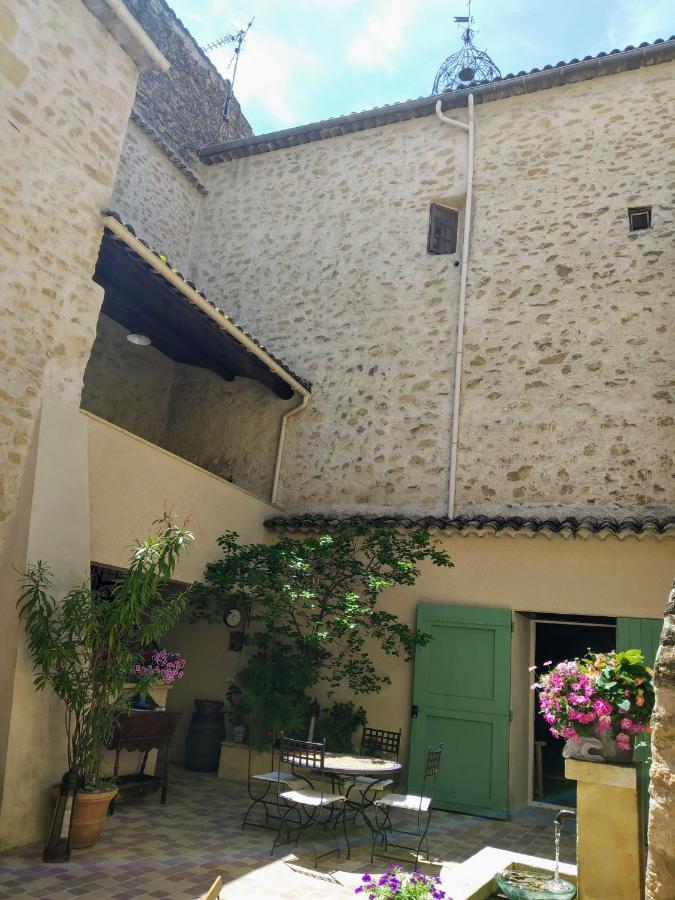 Le Térébinthe B&B Lauris Exterior foto